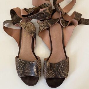Faryl Robin Free People April Wrap Flat Animal Print  Leather Tie Sandals 7